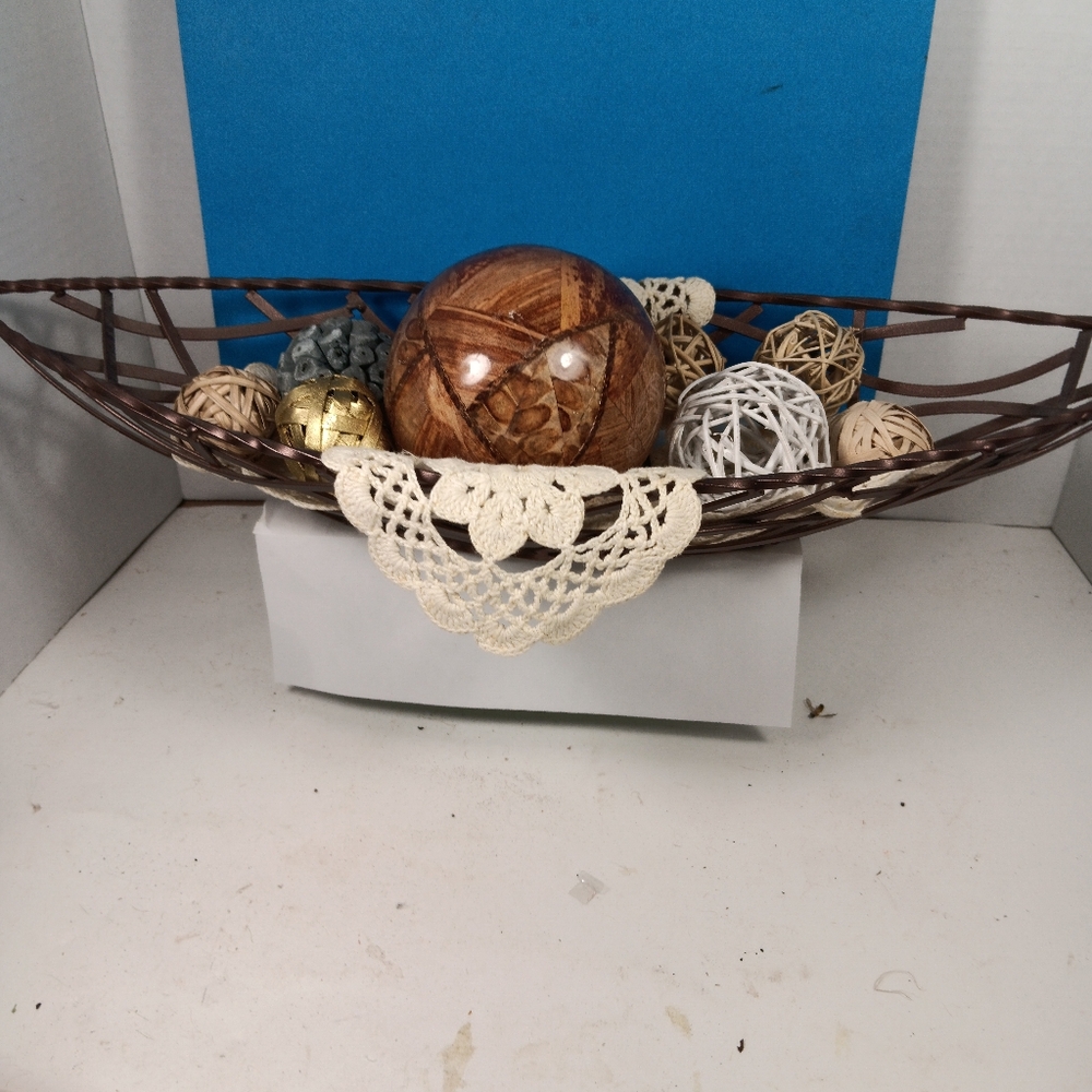 Metal boat basket